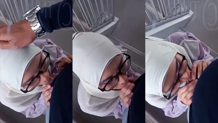 Bokep Hijab Penurut Sepong Kontol Pacar