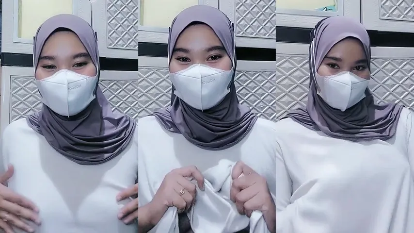 Bokep Host Cantik Jilbab Lepas Bra Mango