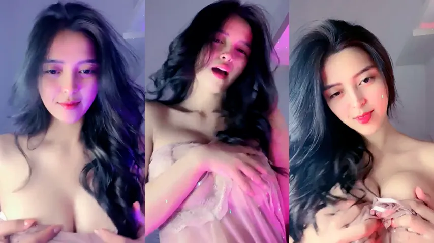 Bokep Kak Hella Bugil Remas Susu Mulusnya