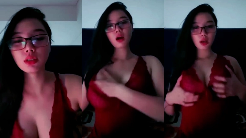 Bokep Lia Pake Lingerie Merah Sexy Live