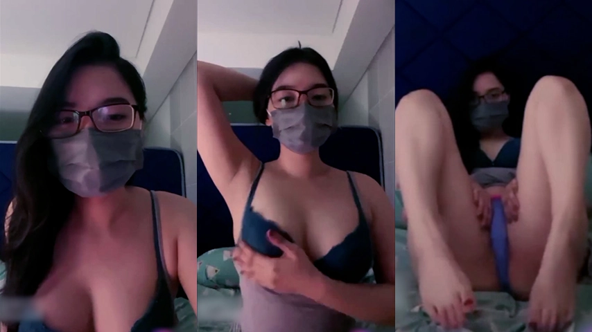 Bokep Live Lia Toge Pamer Selangkangan