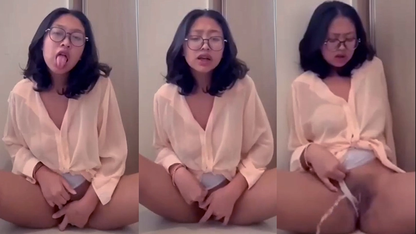 Bokep Nindy Ayu Pake Kacamata Omek Desah